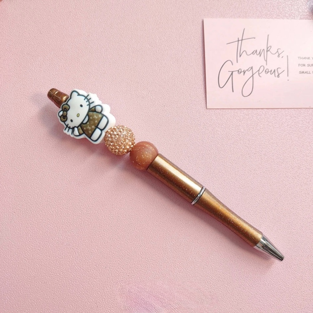 Handcrafted Fashion Designer Luxury Pen ✨🖊️